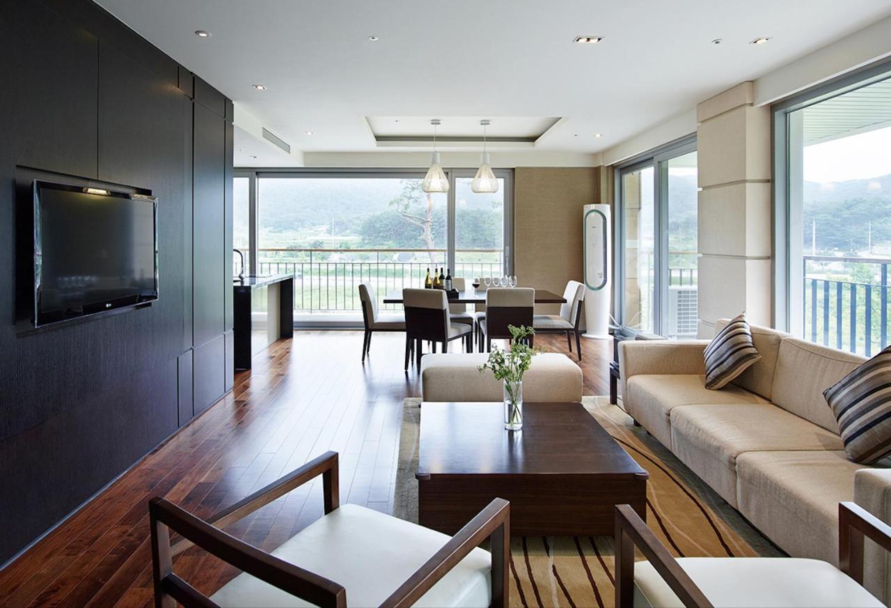 The Suites Hotel Namwon Екстер'єр фото