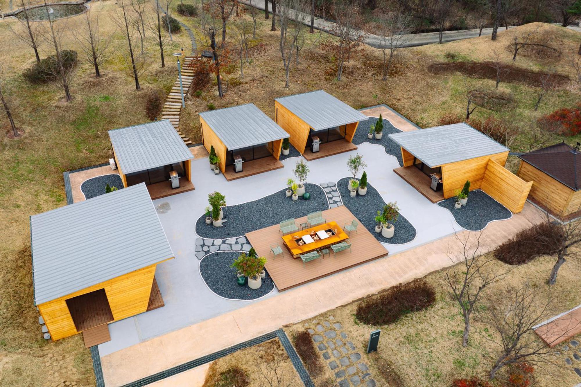 The Suites Hotel Namwon Екстер'єр фото
