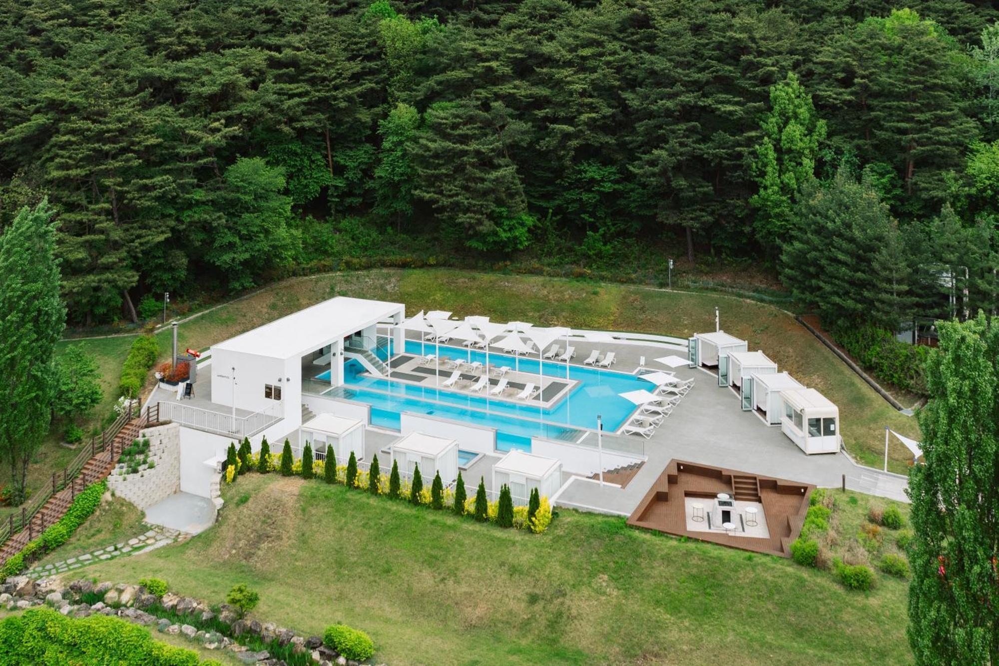 The Suites Hotel Namwon Екстер'єр фото