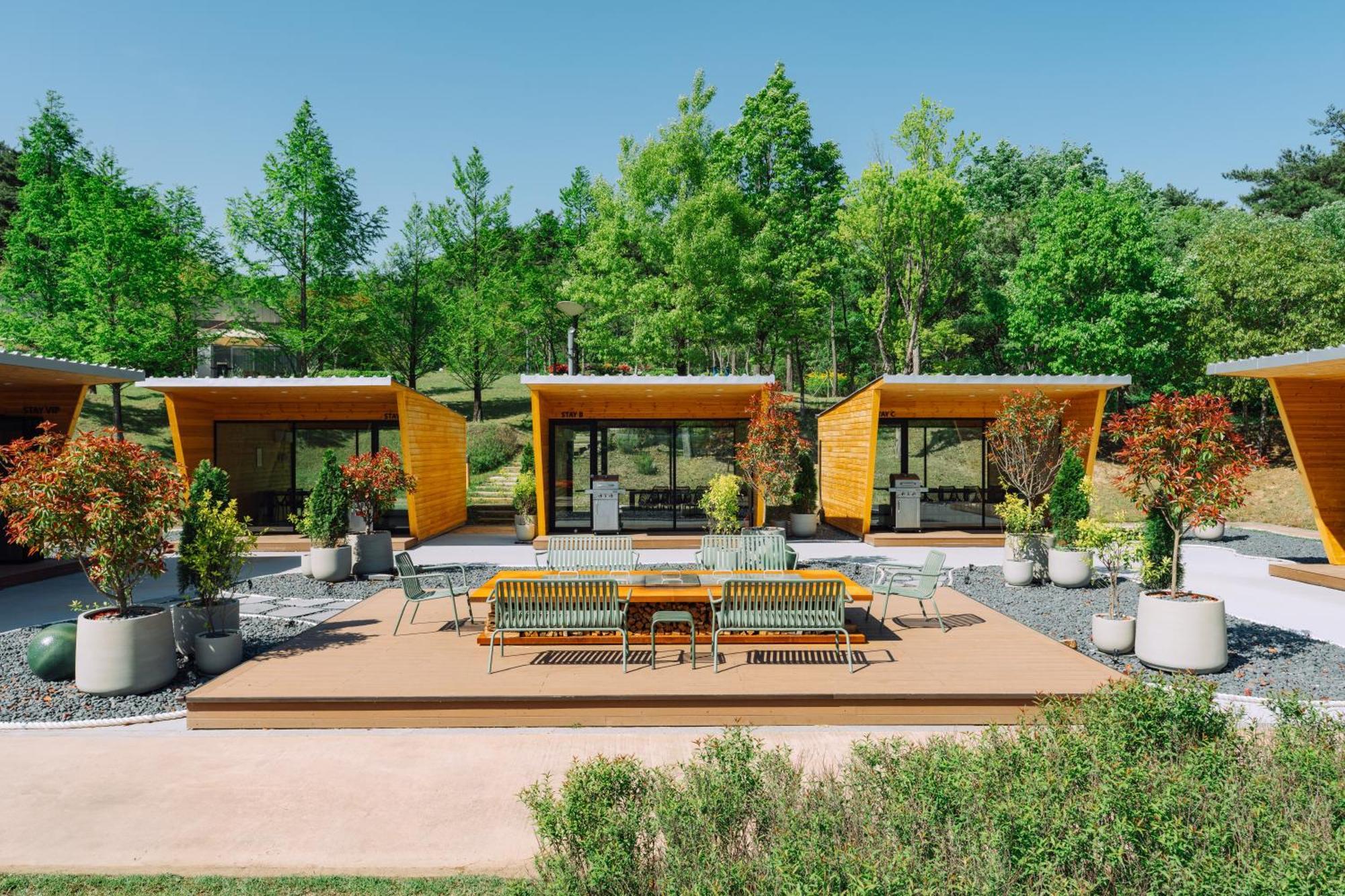 The Suites Hotel Namwon Екстер'єр фото