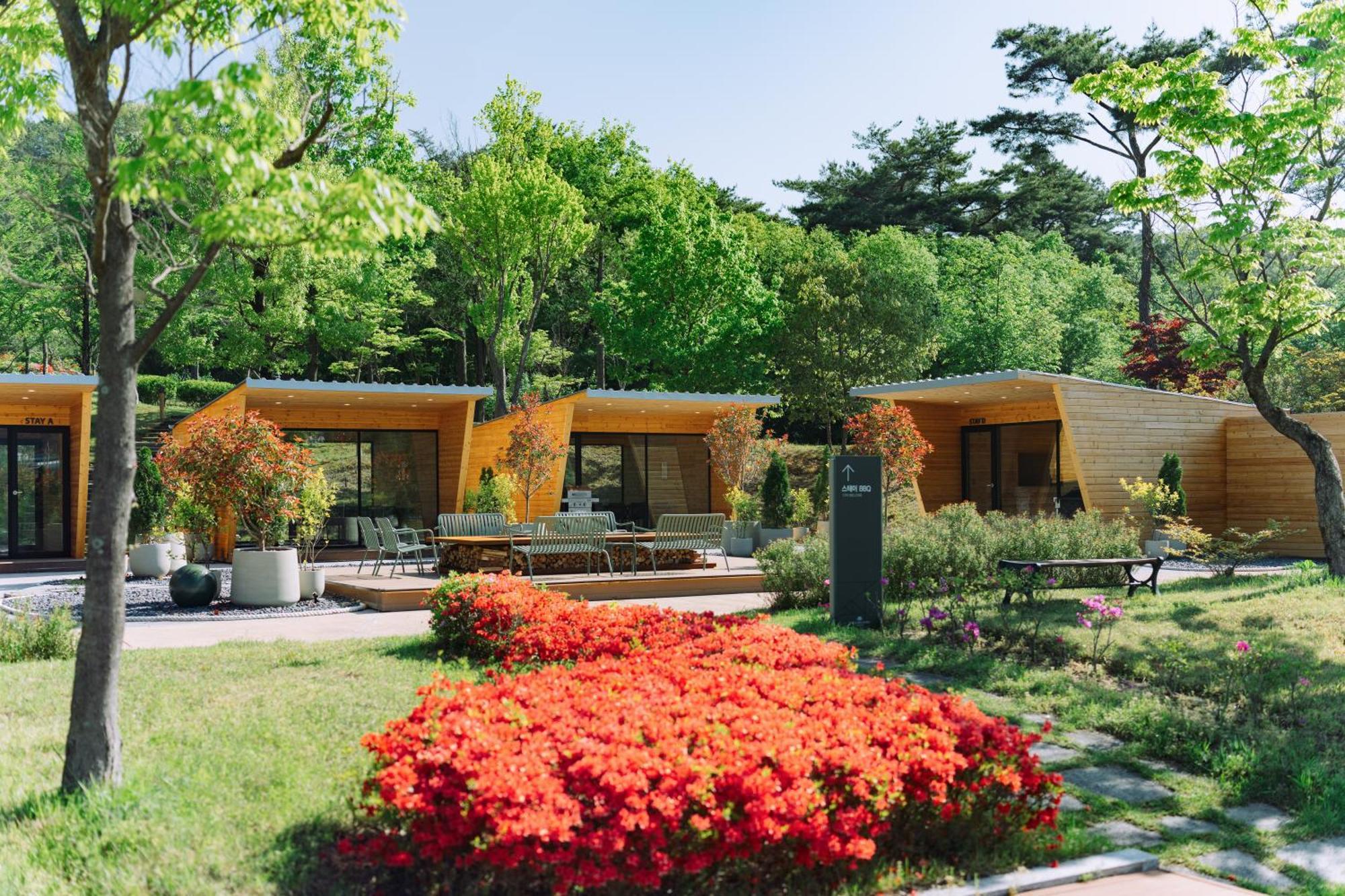 The Suites Hotel Namwon Екстер'єр фото