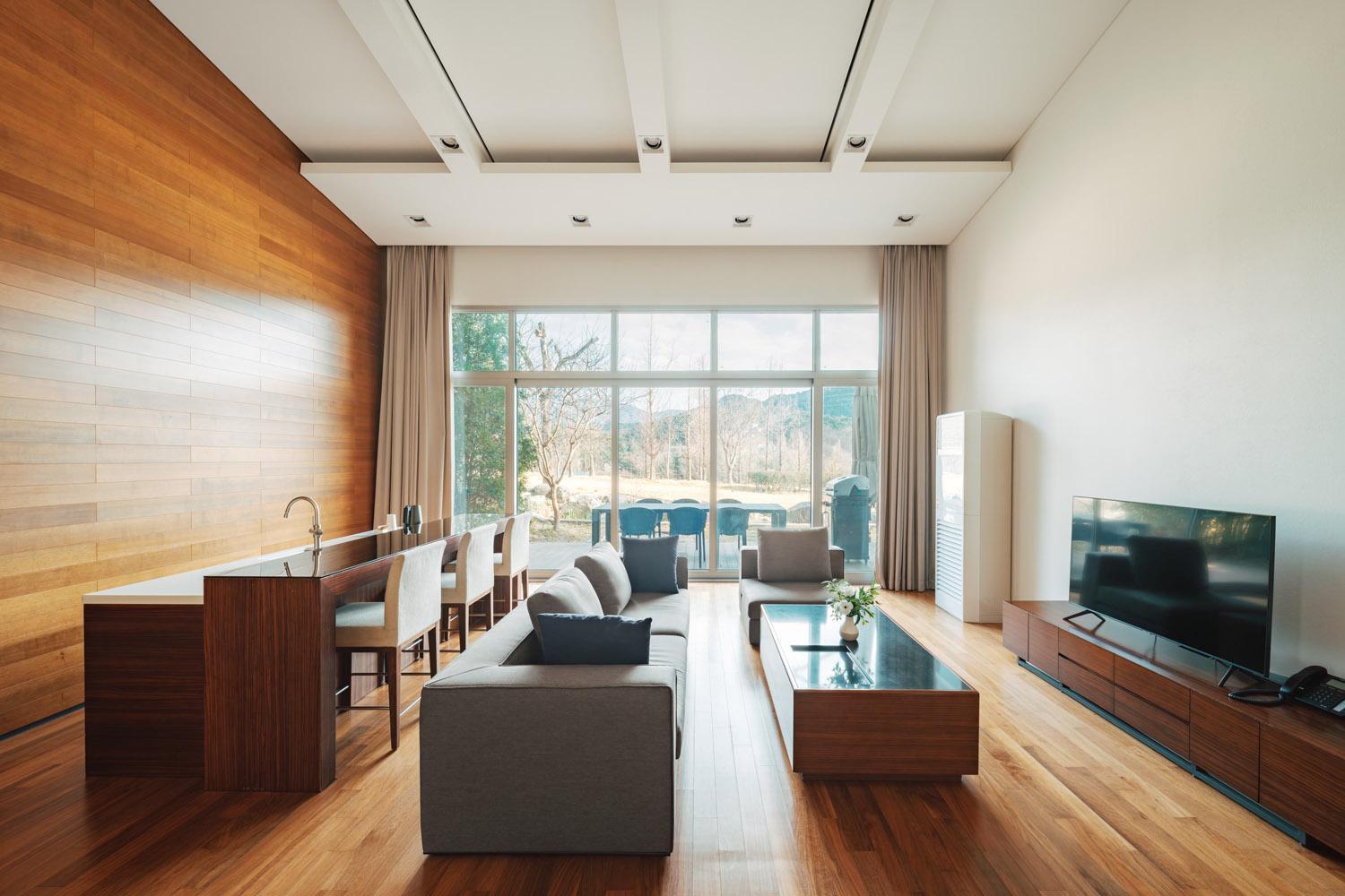The Suites Hotel Namwon Екстер'єр фото